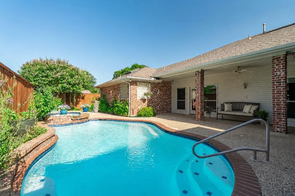 1873 Quail Ln, Richardson, TX 75080