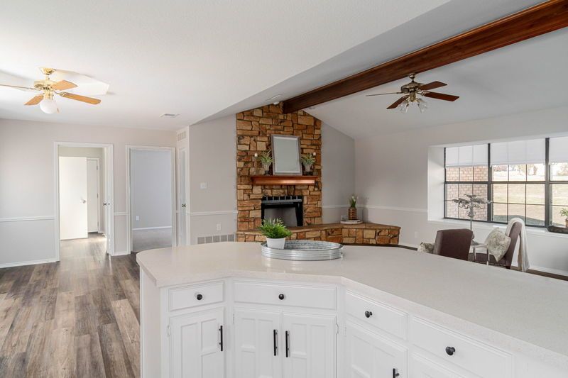    Perfect Space For Family Gatherings 