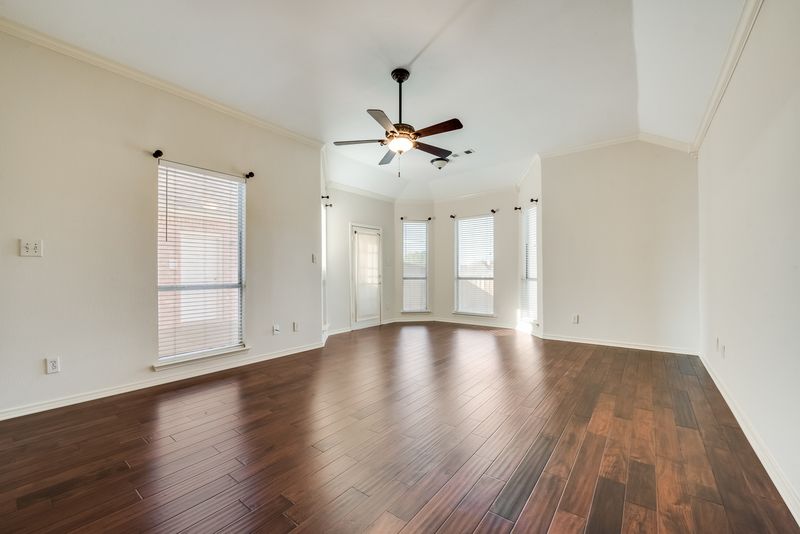    Private Master Suite 