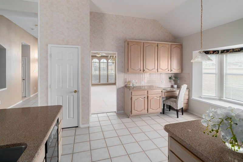    Built In Desk in Kitchen 