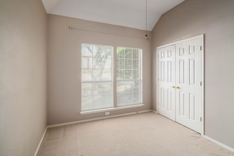    Secondary Bedroom 
