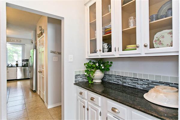    Bulter Pantry with Granite and Glass Fronts 