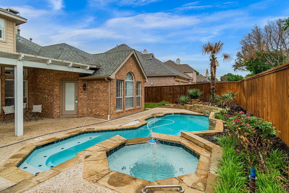    Backyard Oasis 
