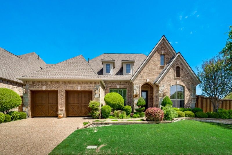 1900 Rising Star Drive, Twin Creeks, Allen