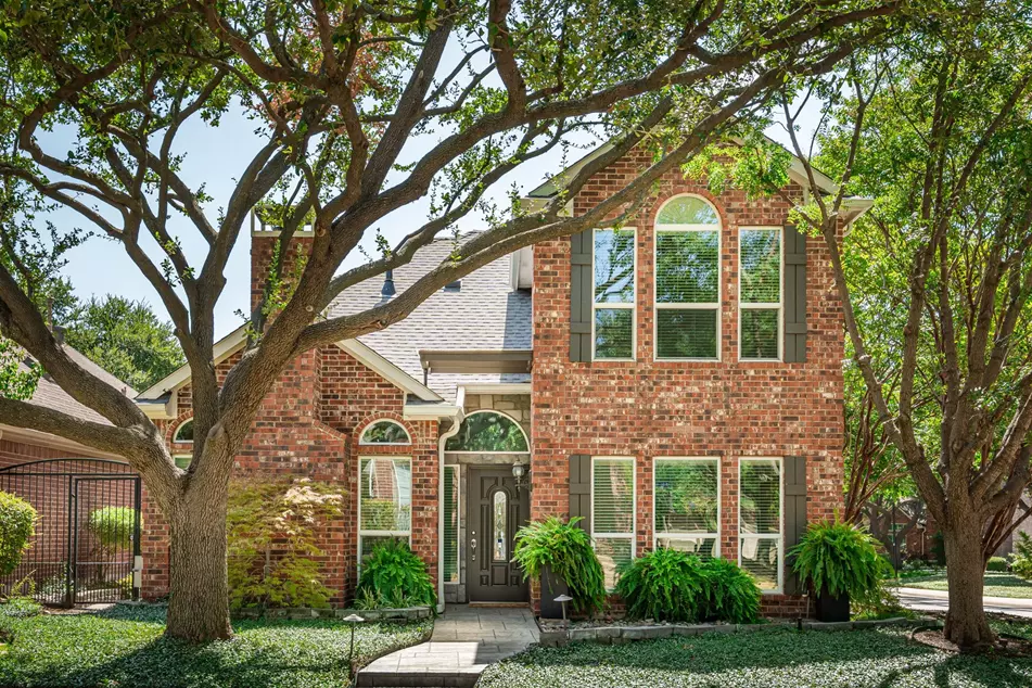3720 Camden Ln Addison, TX 75001